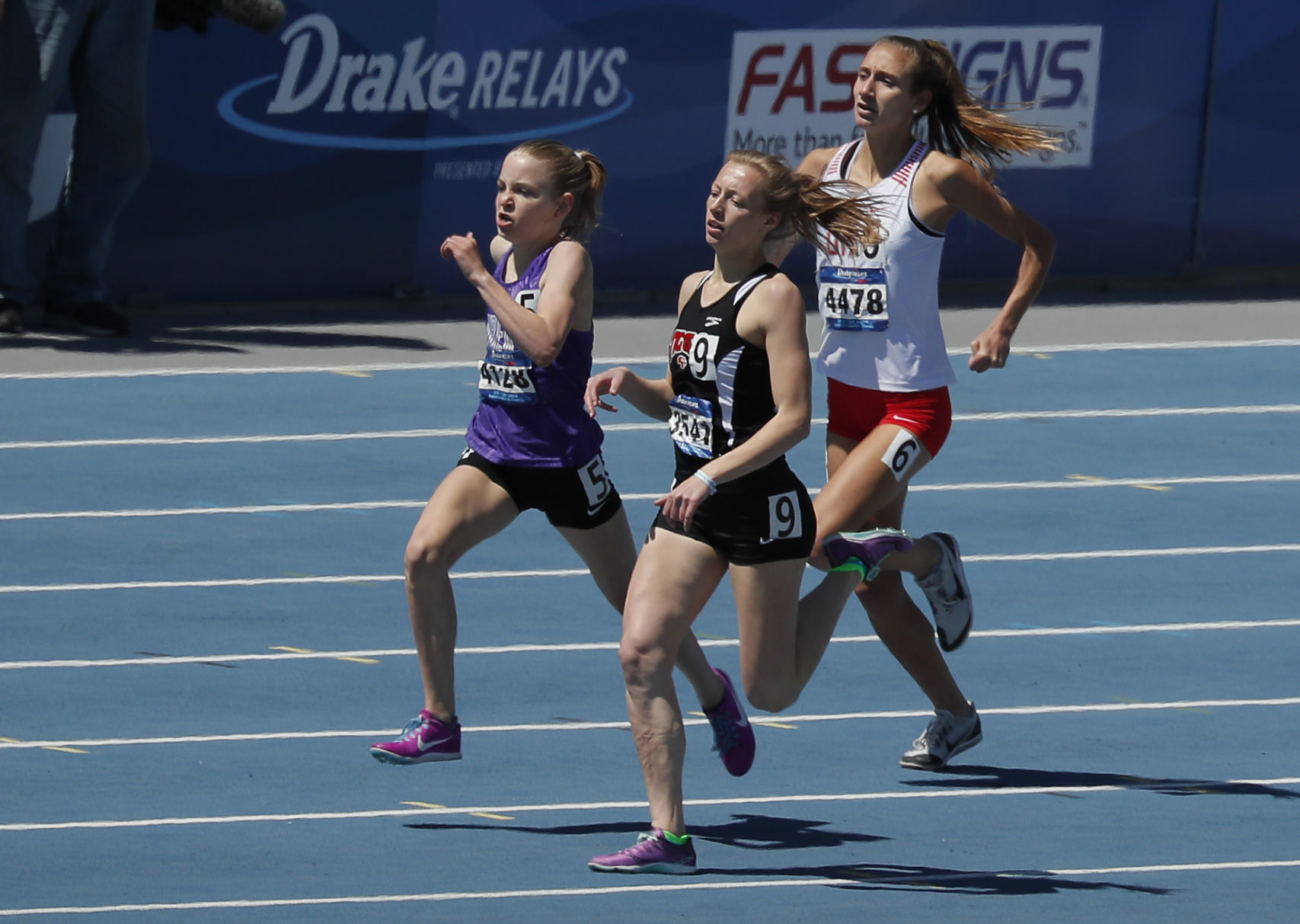 042518mp-DrakeRelays-girls-800-2